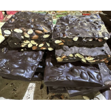 Чорний шоколад з мигдалем ваговий ( Бельгія)